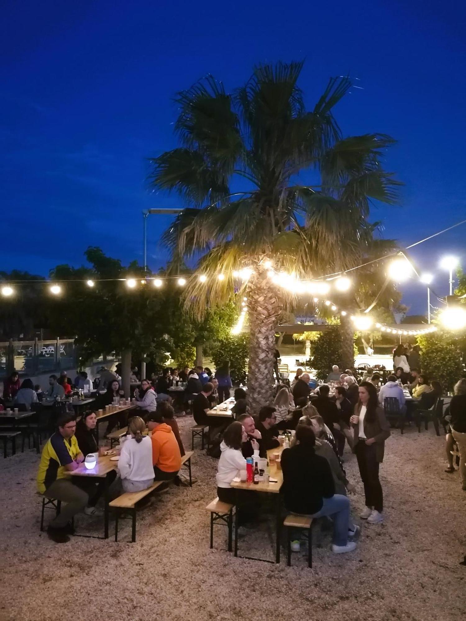 Entre Mer Et Roseaux - Piscine - Proche Centre Et Mer - Petfriendly Port-la-Nouvelle Rom bilde